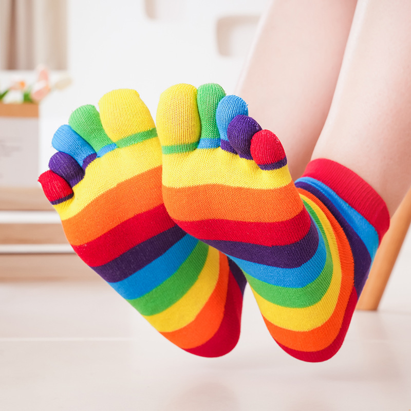 Damessokken Regenbooggestreept - Toe Sock Split recensie en prijs